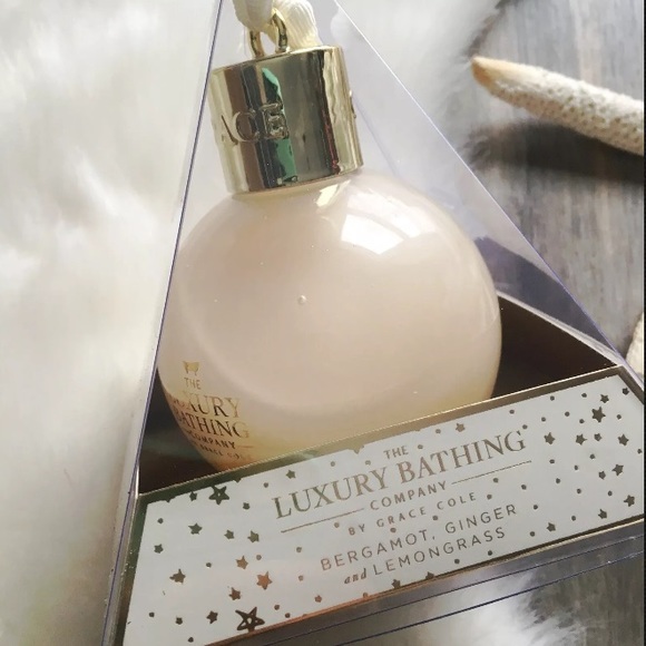 Luxury Bathing CO Bergamot Body Wash Ornament Gift - Picture 1 of 2